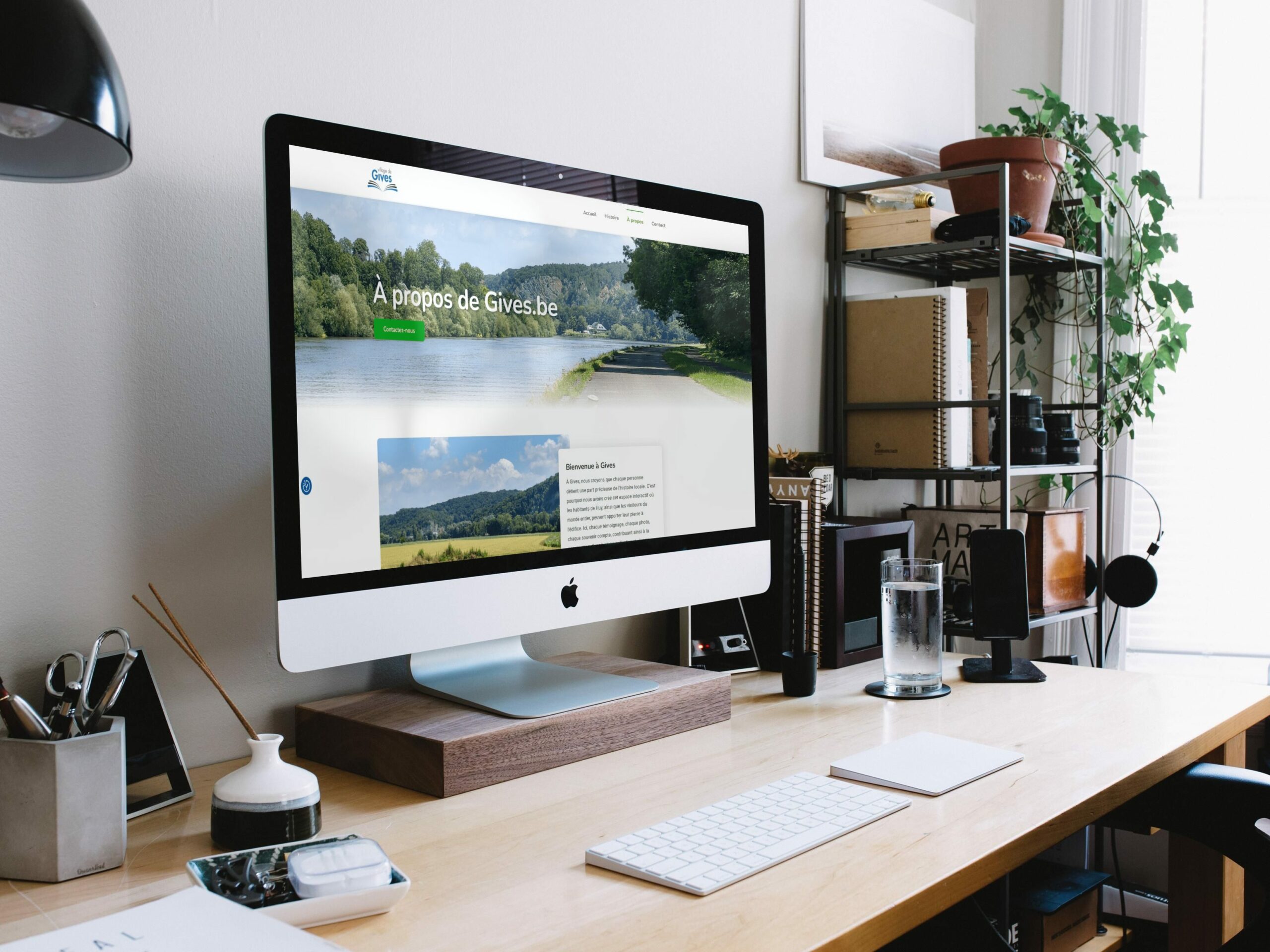 Site internet sur l'écran d'un IMac